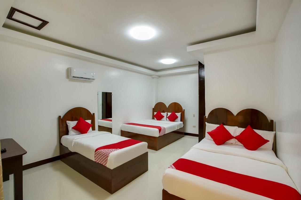 ออฟชอร์ สวีทส์ Hotel General Santos City ภายนอก รูปภาพ